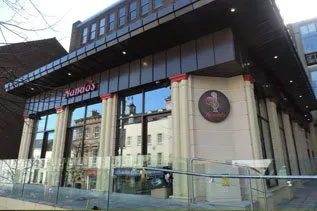 nandos